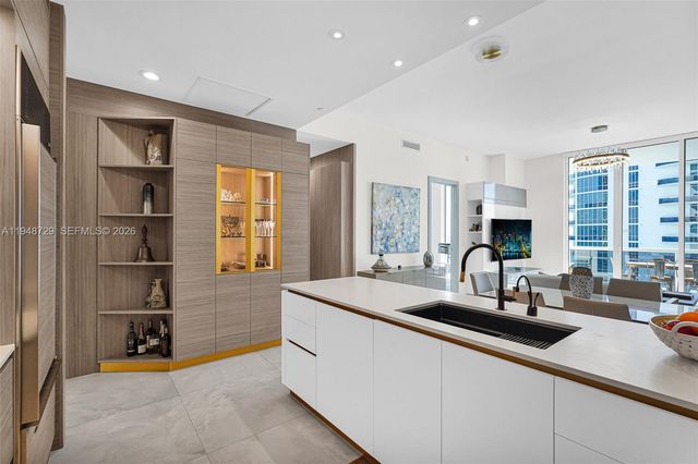 16001 Collins Ave 3402, Sunny Isles Beach, FL 33160