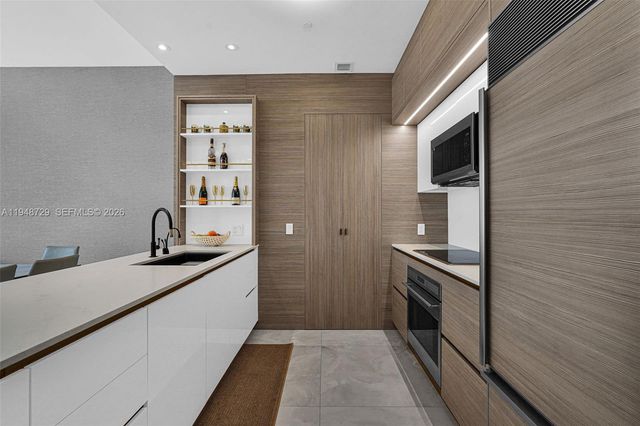 16001 Collins Ave 3402, Sunny Isles Beach, FL 33160