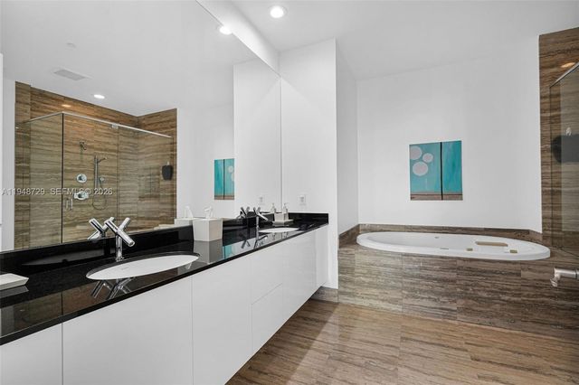 16001 Collins Ave 3402, Sunny Isles Beach, FL 33160