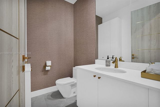 16001 Collins Ave 3402, Sunny Isles Beach, FL 33160