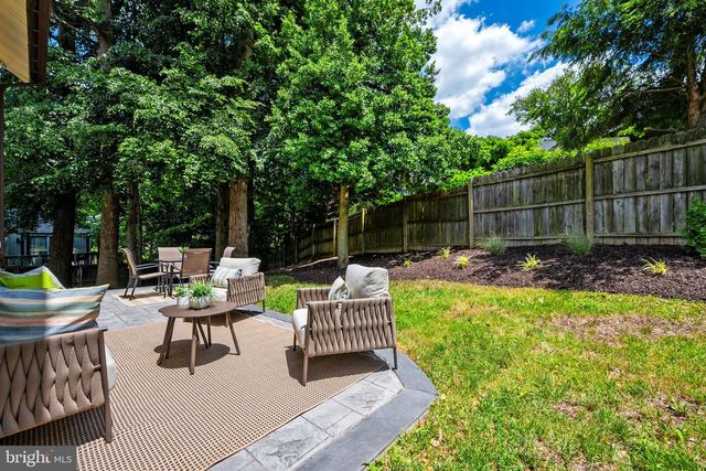 7804 MULBERRY BOTTOM LN, Springfield, VA 22153