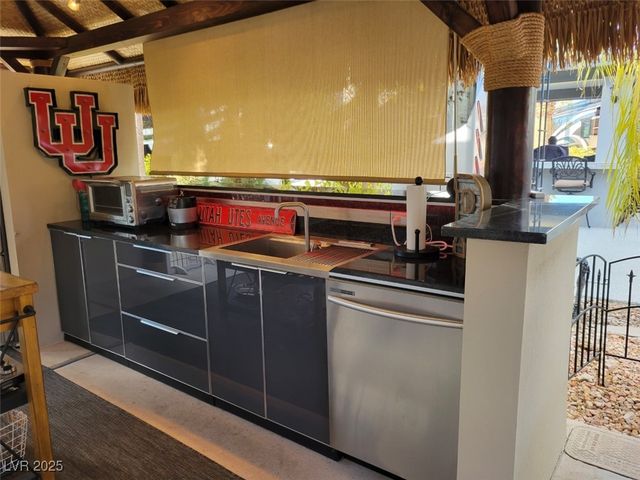 8175 Arville Street 395, Las Vegas, NV 89139