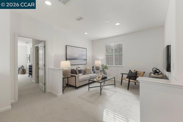 517 Falling Star Dr, Martinez, CA 94553