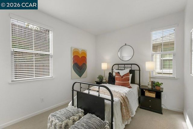 517 Falling Star Dr, Martinez, CA 94553