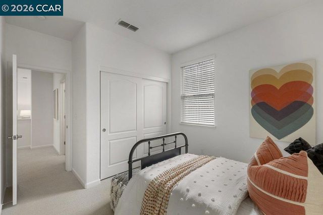 517 Falling Star Dr, Martinez, CA 94553