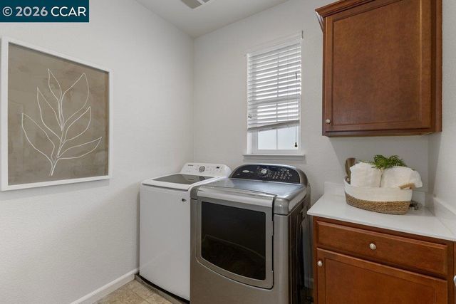 517 Falling Star Dr, Martinez, CA 94553