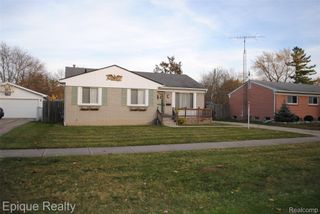 711 Georgia Avenue, Marysville, MI 48040