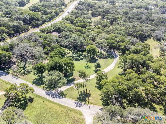 101 Hunters Glen Drive, San Marcos, TX 78666