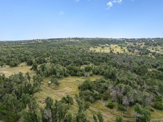 275 Starview RD, Fredericksburg, TX 78624