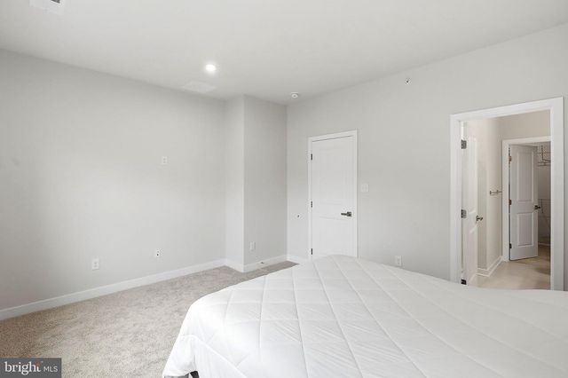 5 PELHAM LN, Bayville, NJ 08721