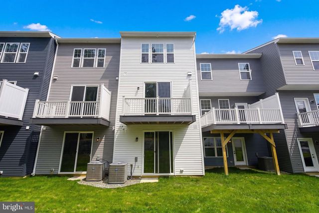 5 PELHAM LN, Bayville, NJ 08721