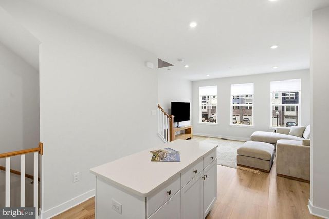 5 PELHAM LN, Bayville, NJ 08721