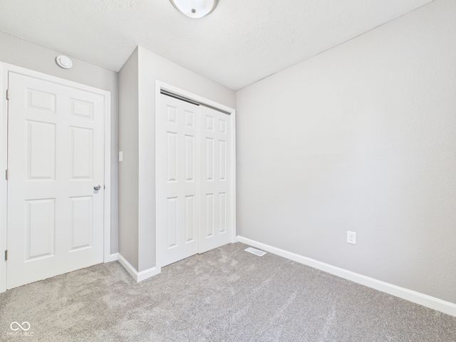 2636 Central Avenue, Anderson, IN 46016