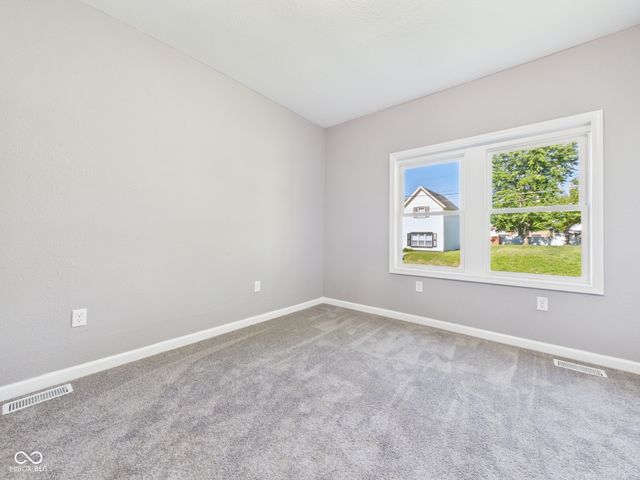 2636 Central Avenue, Anderson, IN 46016