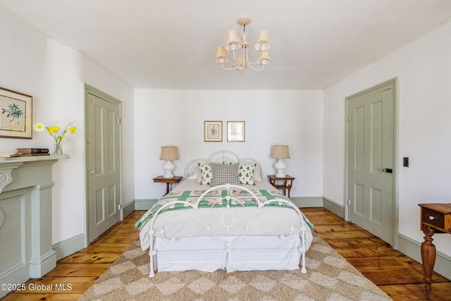 225 Robinson Street, Hudson, NY 12534