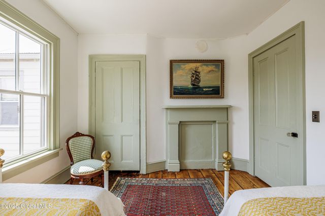 225 Robinson Street, Hudson, NY 12534