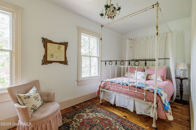 225 Robinson Street, Hudson, NY 12534