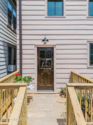 225 Robinson Street, Hudson, NY 12534