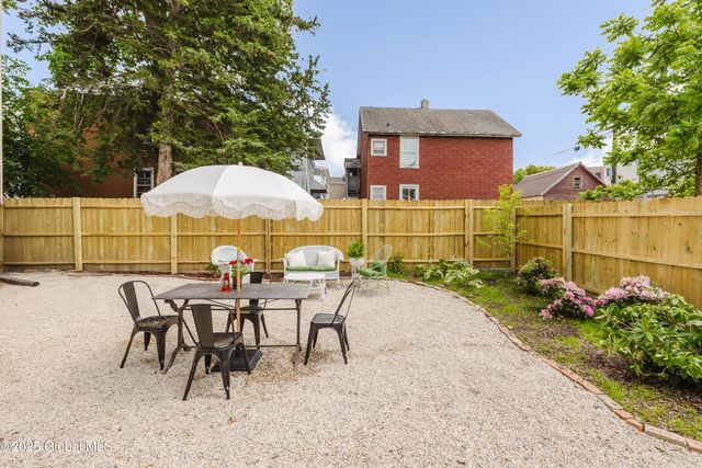 225 Robinson Street, Hudson, NY 12534