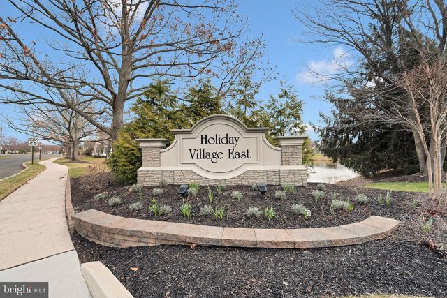 310 MOONSEED PL, Mount Laurel, NJ 08054