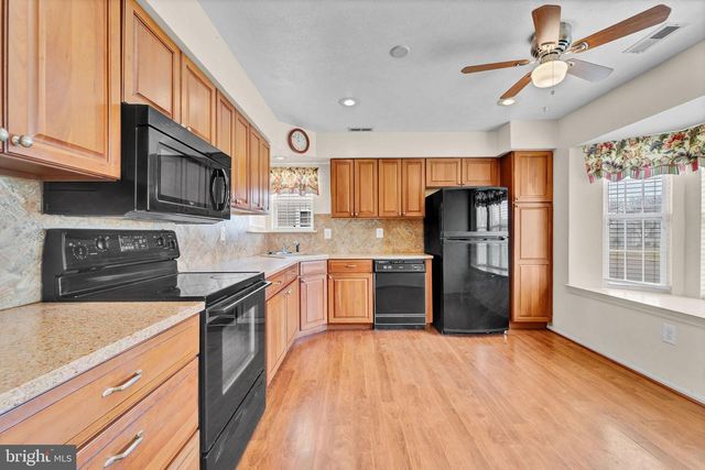 310 MOONSEED PL, Mount Laurel, NJ 08054