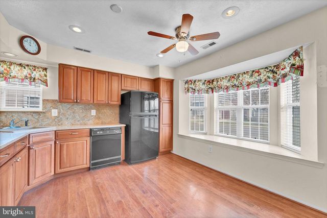 310 MOONSEED PL, Mount Laurel, NJ 08054