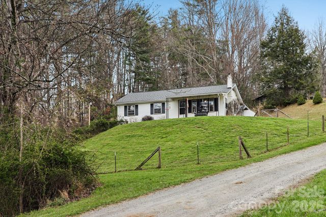 105 Baird Road, Mars Hill, NC 28754