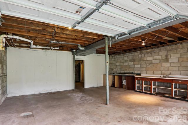 105 Baird Road, Mars Hill, NC 28754