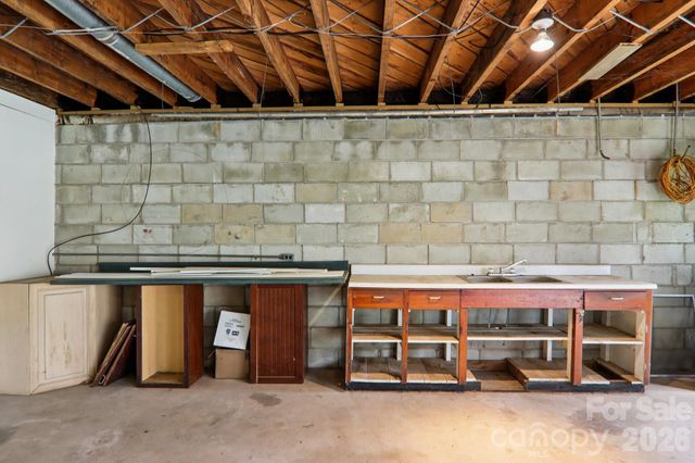 105 Baird Road, Mars Hill, NC 28754