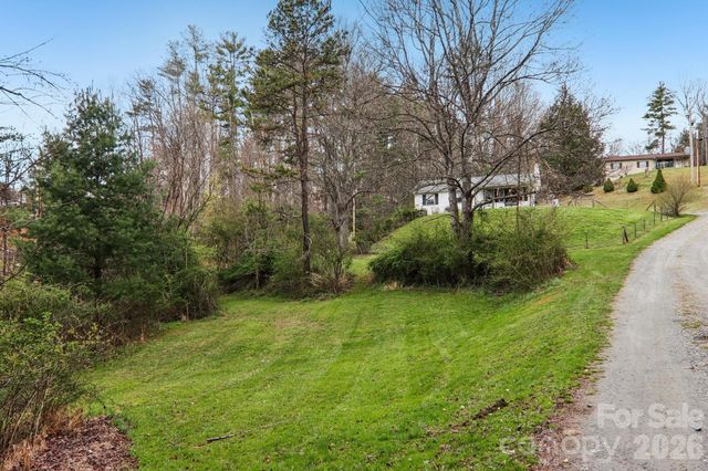 105 Baird Road, Mars Hill, NC 28754