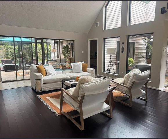 5103 Windy Lake Drive, Kingwood, TX 77345