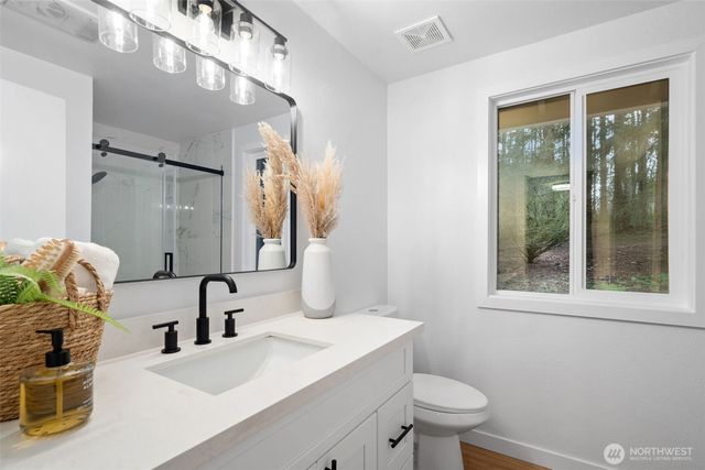 13080 Old Military Road NE, Poulsbo, WA 98370