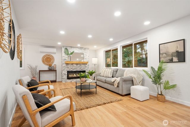 13080 Old Military Road NE, Poulsbo, WA 98370