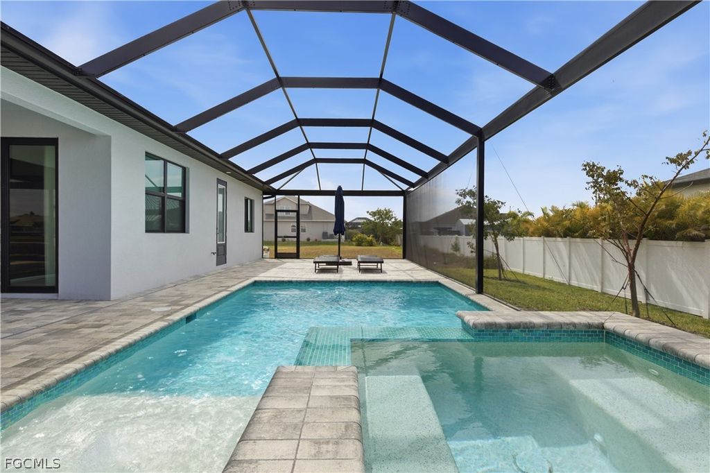 1706 NW 36th PL, Cape Coral, FL 33993