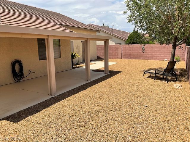 32 Hatten Bay Street, Henderson, NV 89012