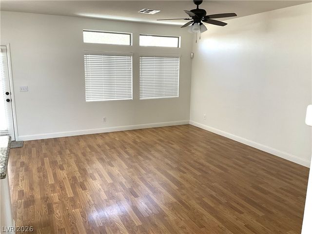 32 Hatten Bay Street, Henderson, NV 89012
