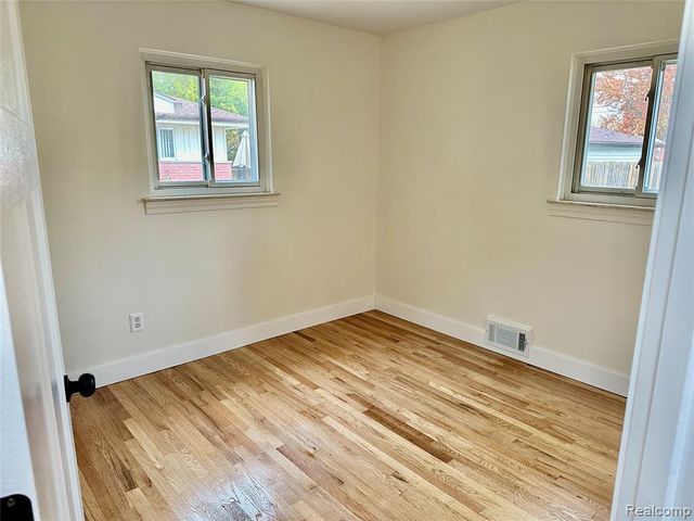 35244 Rutherford Street, Clinton Township, MI 48035