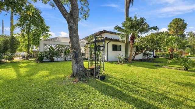 3202 Harrison St 0, Hollywood, FL 33021
