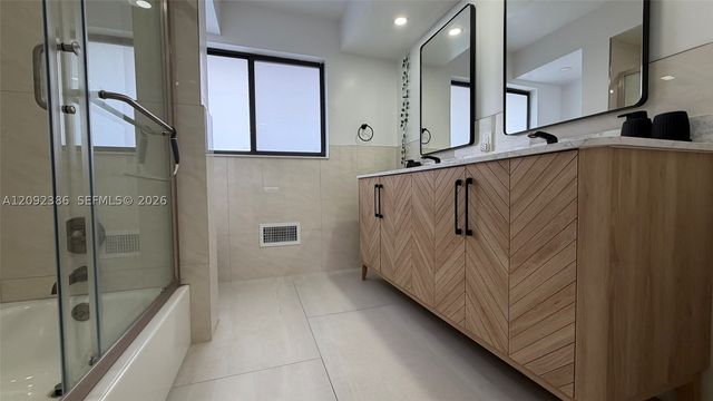 3202 Harrison St 0, Hollywood, FL 33021