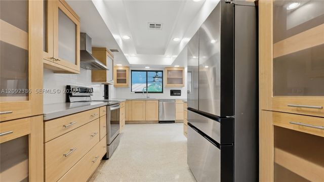 3202 Harrison St 0, Hollywood, FL 33021