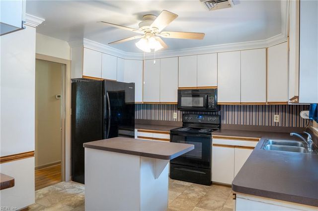 8335 Little England RD, Hayes, VA 23072
