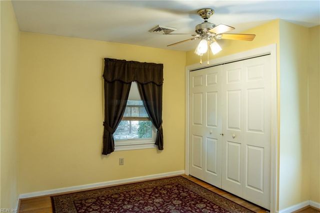 8335 Little England RD, Hayes, VA 23072