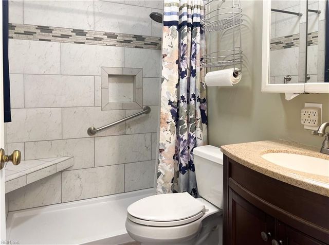 8335 Little England RD, Hayes, VA 23072