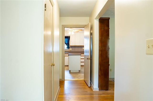 8335 Little England RD, Hayes, VA 23072