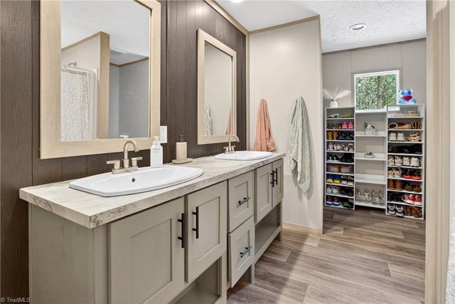 245 Hw Phillips Road, Lexington, NC 27295