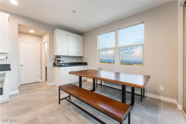 654 Amethyst Point Way, Las Vegas, NV 89138