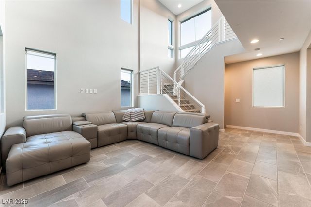 654 Amethyst Point Way, Las Vegas, NV 89138