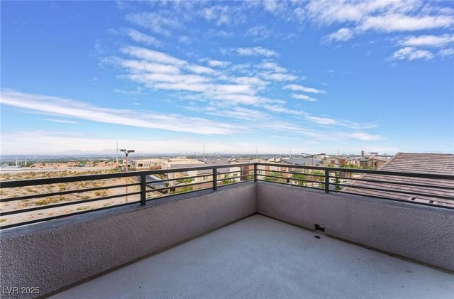 654 Amethyst Point Way, Las Vegas, NV 89138