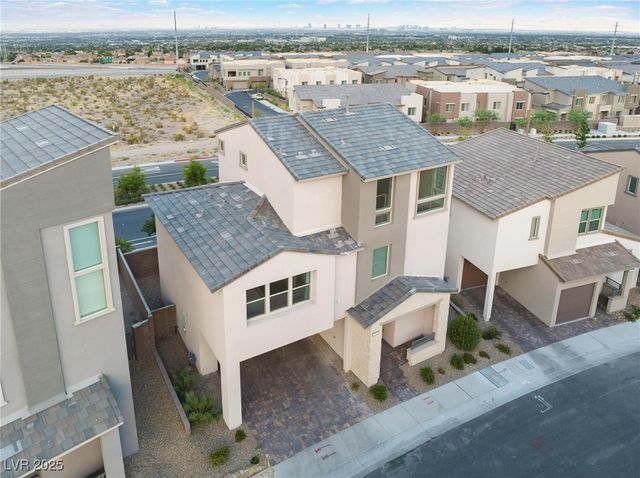 654 Amethyst Point Way, Las Vegas, NV 89138