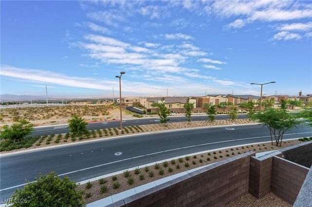 654 Amethyst Point Way, Las Vegas, NV 89138